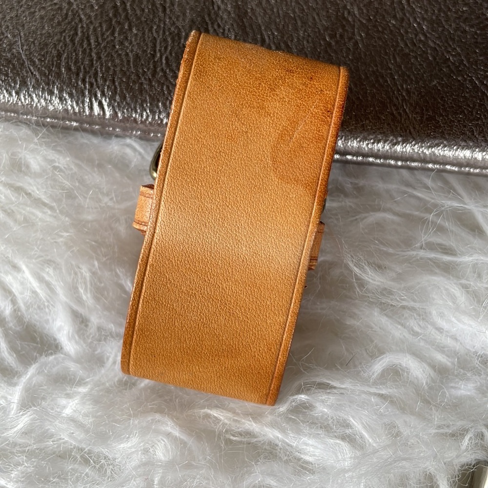 Louis Vuitton leather luggage tag & belt (poignet) set - Picture 6 of 10